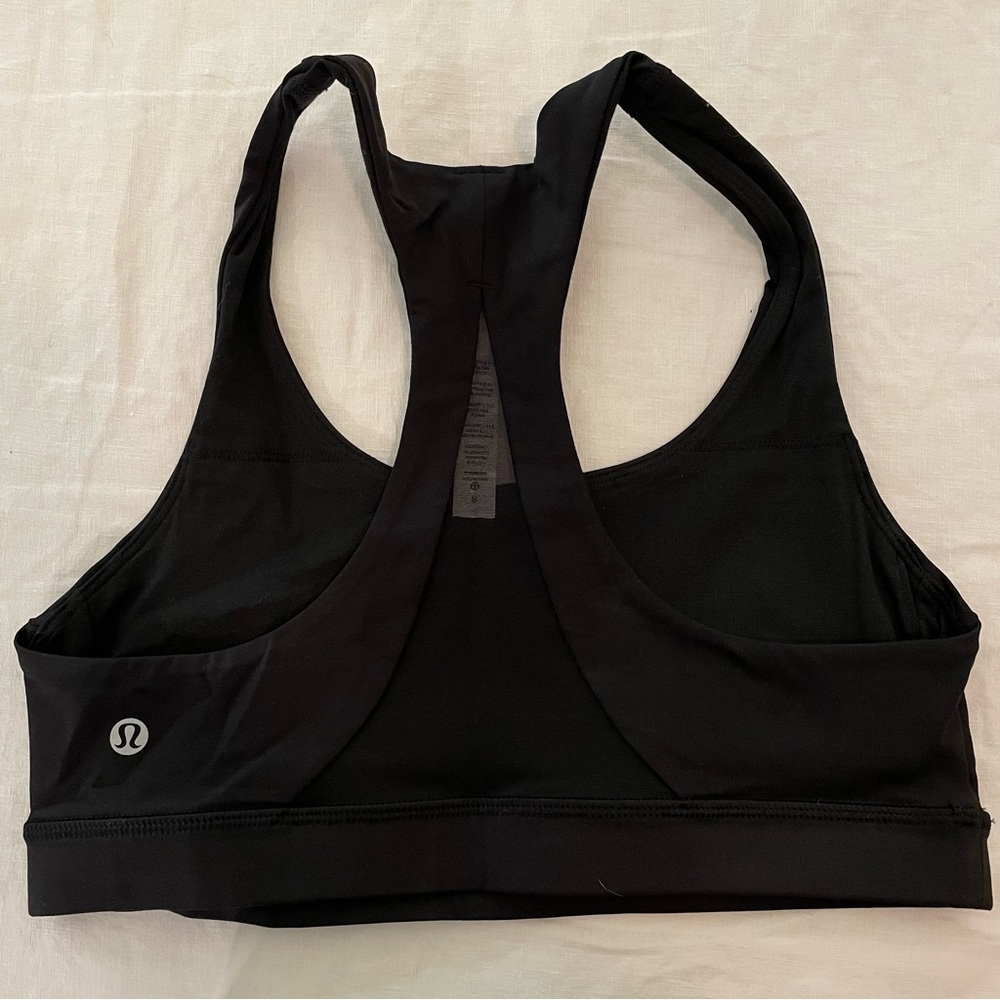 Lululemon black sports bra size 8
